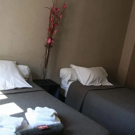 Hotel L'avenue 2*